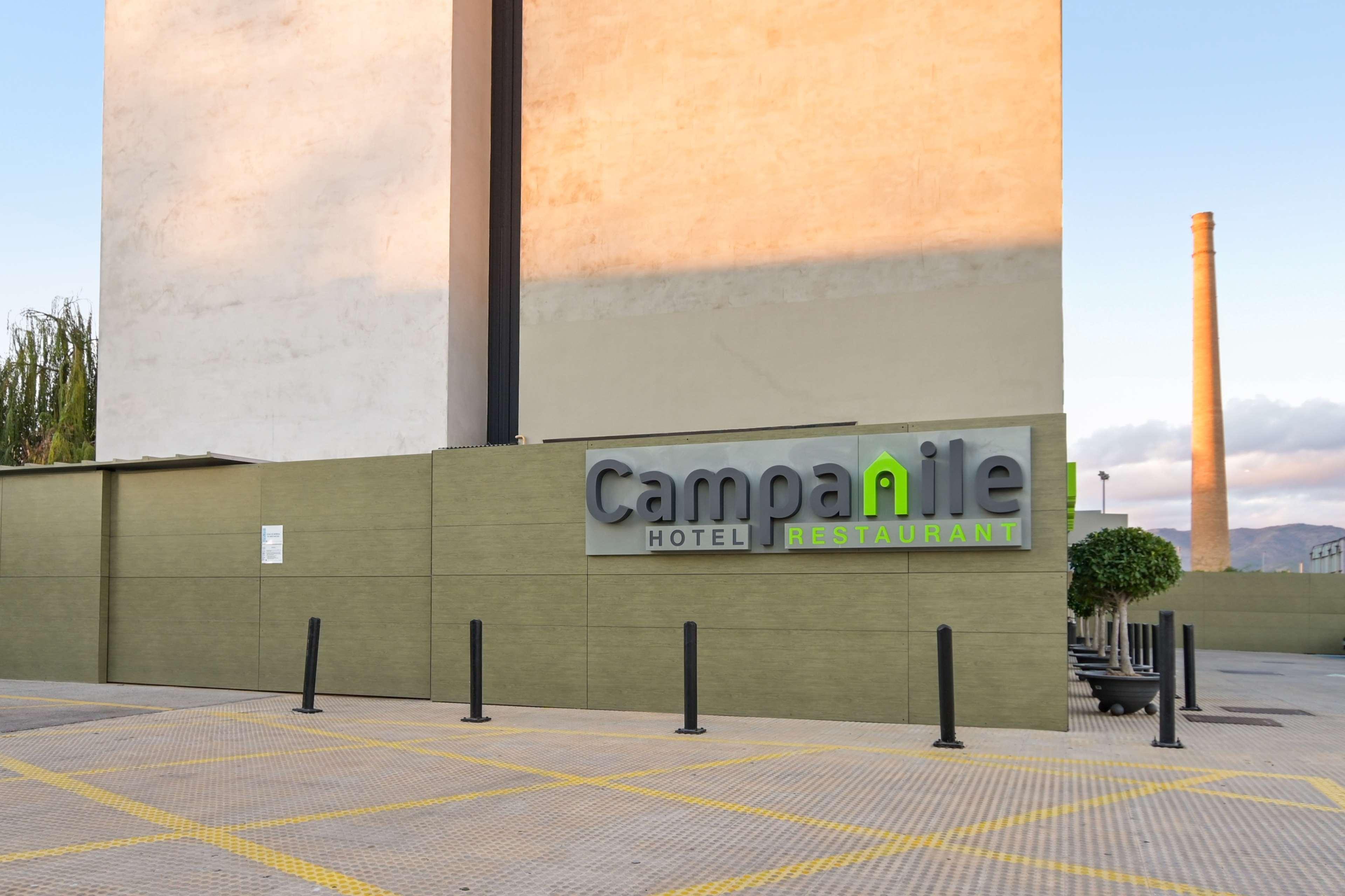 Отель Campanile Malaga Airport Экстерьер фото